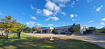 Picture of the Tri-County Huntsville location building.