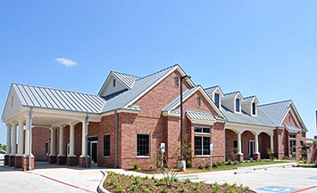Picture of the Tri-County PETC location building.